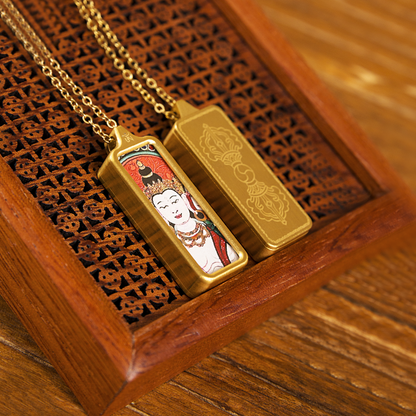 Mahāvairocana Thang-ga Pendant