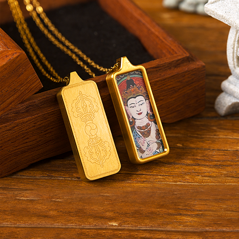 Mahāsthāmaprāpta Thangka Pendant